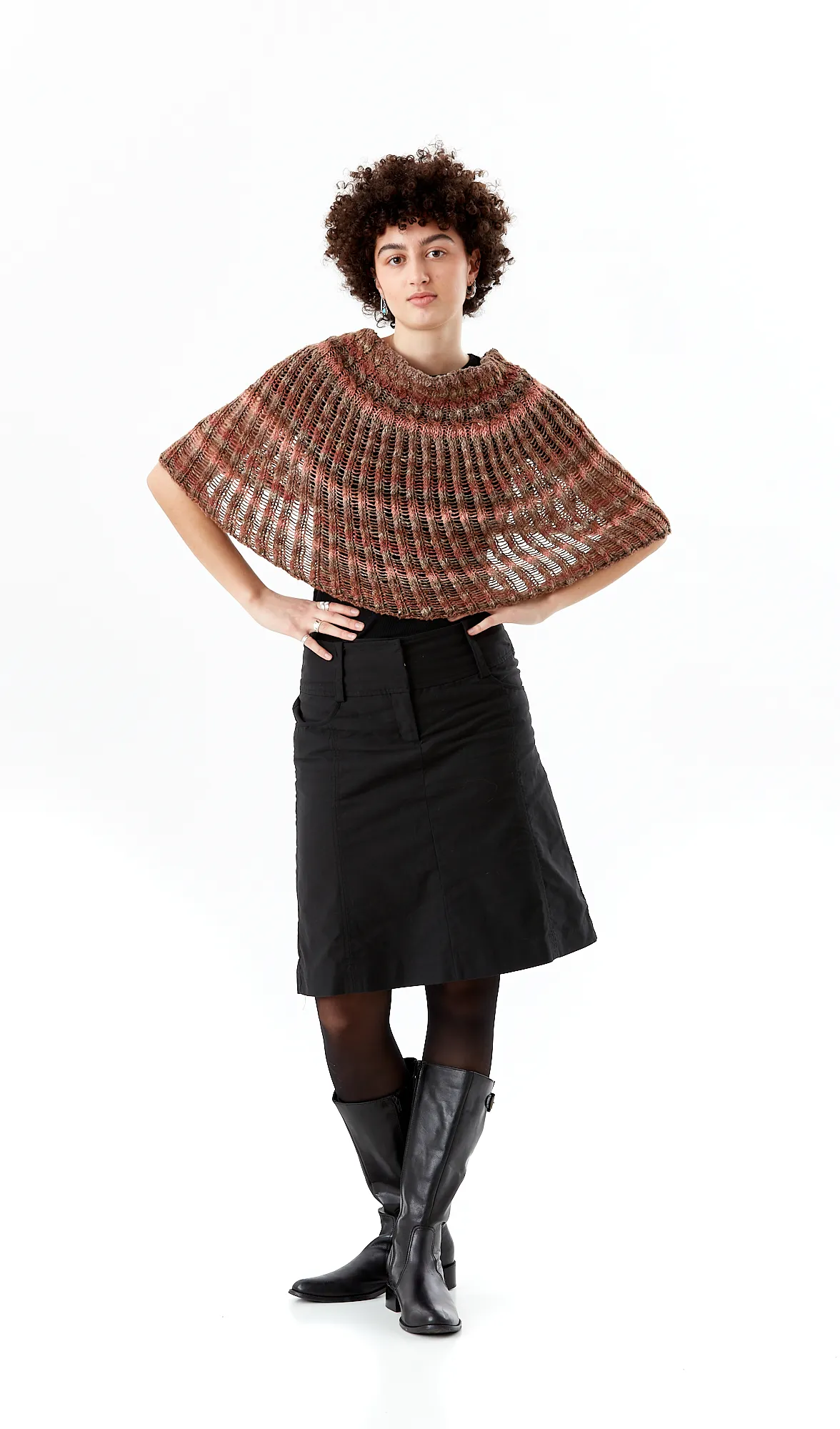 Klokkeblomst poncho båret som cape
